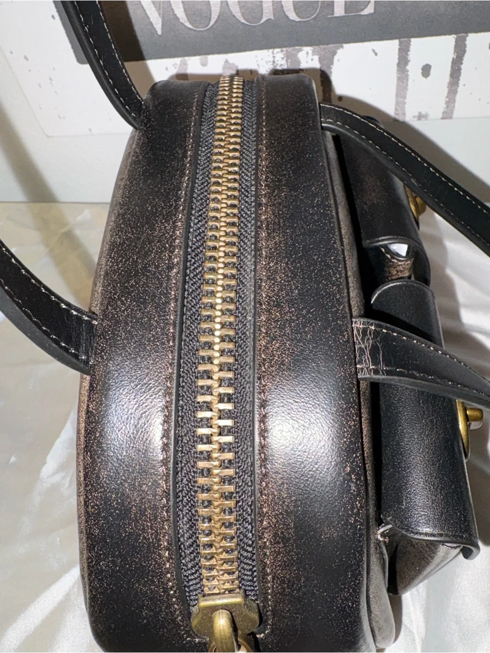 Coach Loved Leather Twin Turnlock 20 - Picture 10 of 10